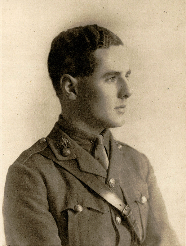 Lieutenant Wilfred Herbert Everard NIELD (1910) - Photo: courtesy of the Warden and Scholars of Winchester College