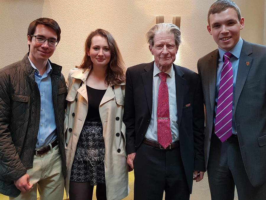 Members of the Tinbergen Society with Nobel Laureate Professor Sir John Gurdon