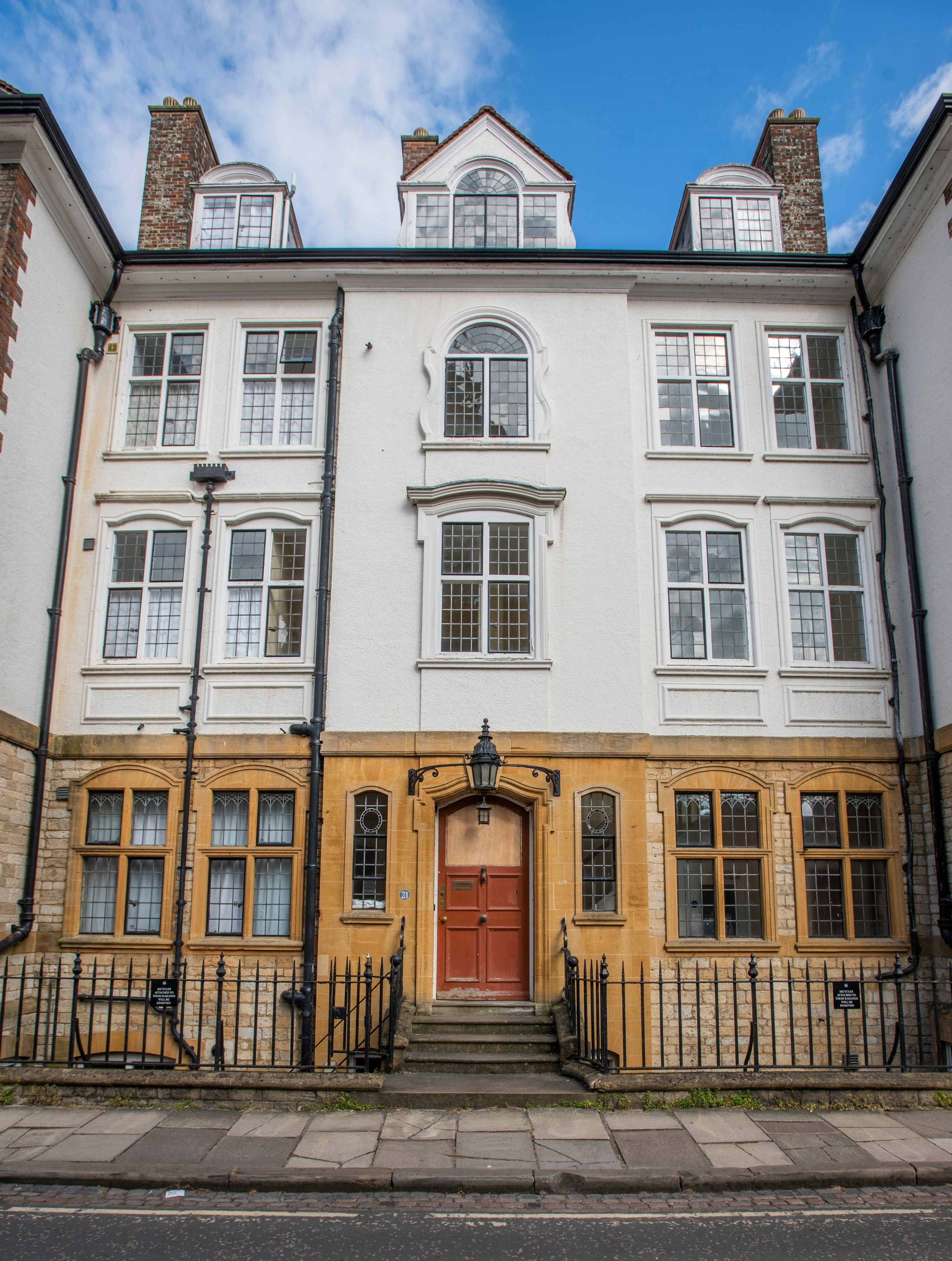 21 Merton Street in 2023 (photo by John Cairns)