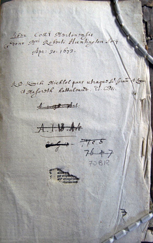 Donation inscription on the fly-leaf of 70.B.18, written by Merton fellow Nathanial Wight?