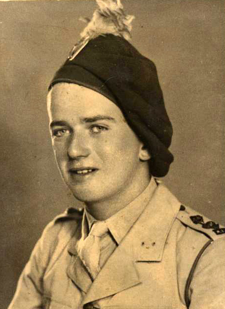 2nd Lieutenant Terence BARRY (1940) - Photo: from http://old-bordenians.bordengrammar.kent.sch.uk/
