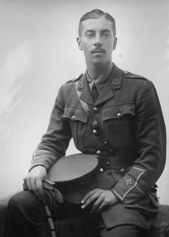 Second Lieutenant Archibald Clare HOLLAND (1906) - Photo: - © IWM (HU 115780)