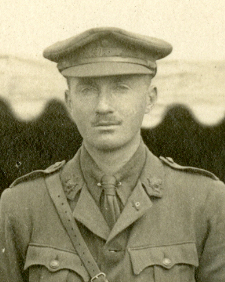 Lieutenant Philip Clarence WILLIAMS (1913) - Photo: courtesy The Royal Hampshire Regiment Museum