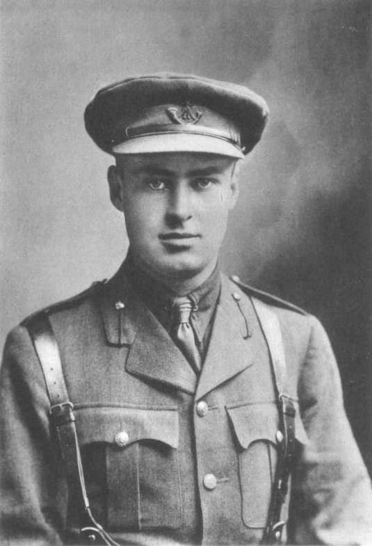Lieutenant William Douglass SCOTT - Photo: from ‘Memorials of Rugbeians who fell in the Great War, Volume V’, published 1923.