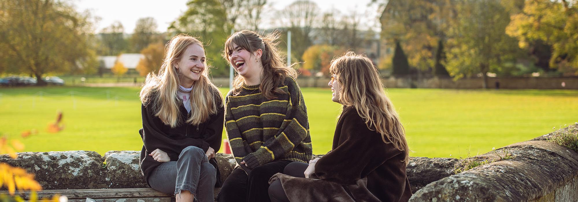 Students at the Tolkien Table in Fellows' Garden, 2019 - Photo: © John Cairns - www.johncairns.co.uk