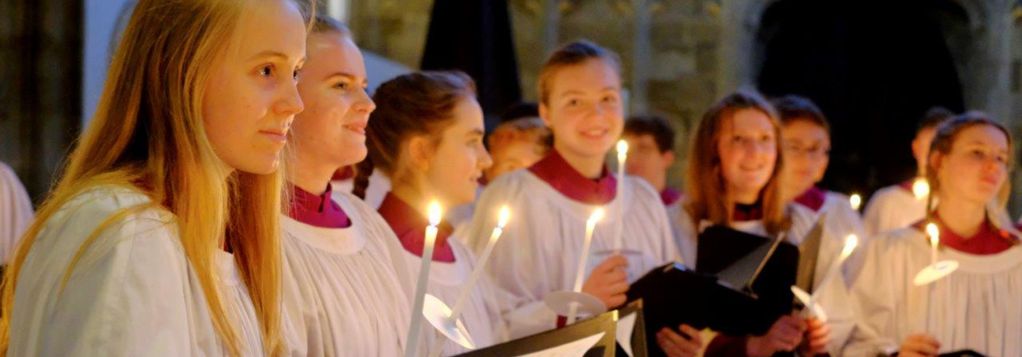 Choir of Merton College Sings with candles