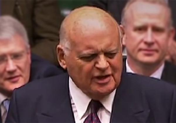 Rt Hon Sir Peter Tapsell MP rises to speak in the Chamber of the House of Commons - Photo: © UK Parliament [CC BY 3.0]