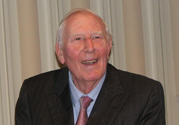 Sir Roger Bannister in 2009 - Photo: © Pruneau/Wikimedia Commons