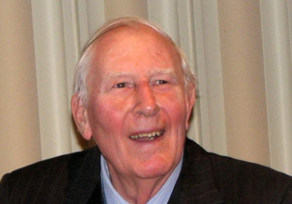 Sir Roger Bannister in 2009 - Photo: © Pruneau/Wikimedia Commons