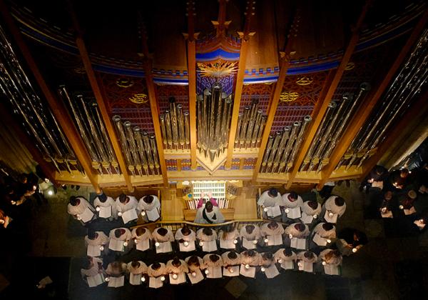 The 2019 Advent Carol Service - Photo: © Hugh Warwick - www.hughwarwick.com