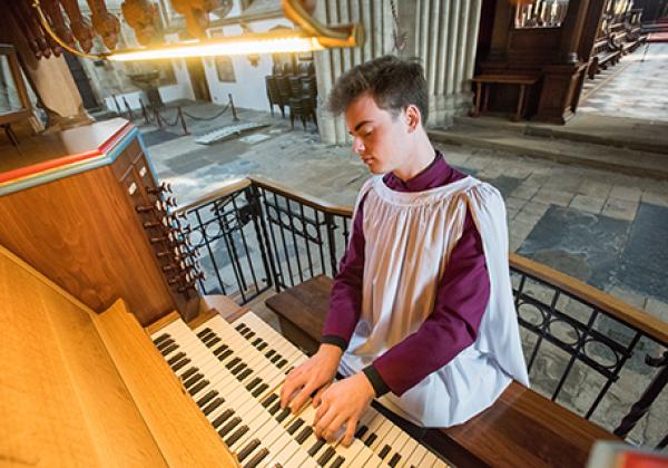 Thomas Fetherstonhaugh playing the Dobson organ in Merton College Chapel - photo: © John Cairns - www.johncairns.co.uk