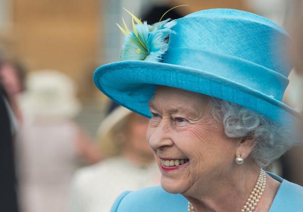 Her Majesty Queen Elizabeth II, photographed in 2013 - photo: © Crown Copyright 2013 - photographer: Sergeant Adrian Harlen - used under CC BY-NC 2.0 licence