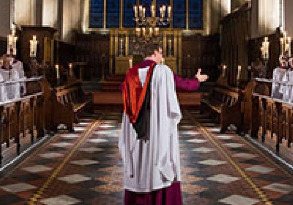 Benjamin Nicholas conducts the Choir of Merton College