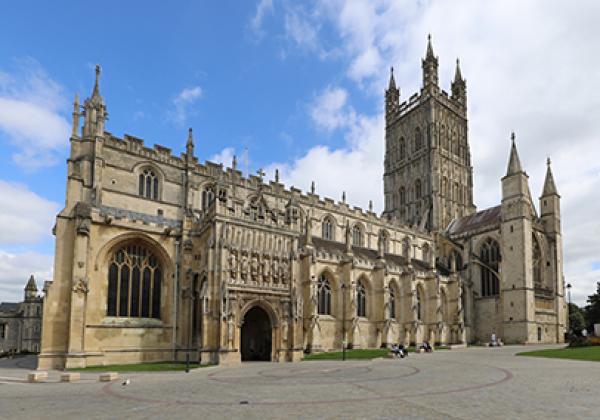 Gloucester Cathedral - Photo: © Geni, via Wikimedia [CC-BY-SA 4.0]
