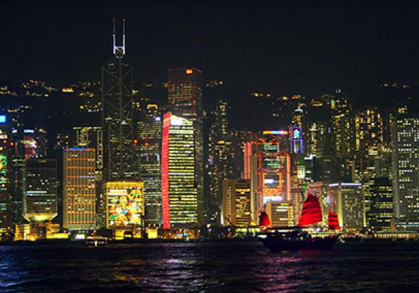 The Hong Kong Skyline at night - Photo: © Alfonso Jimenez [CC BY_SA 2.0]