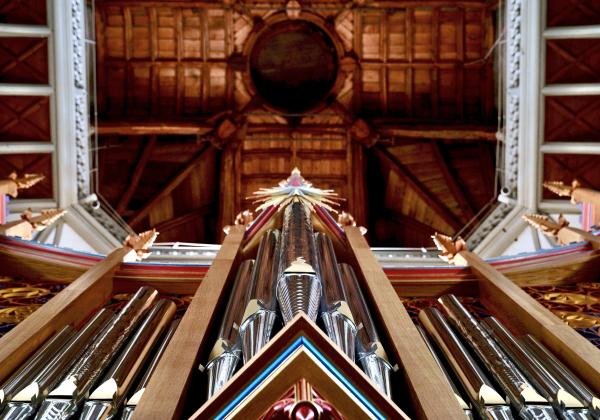 Organ Pipes and ceiling