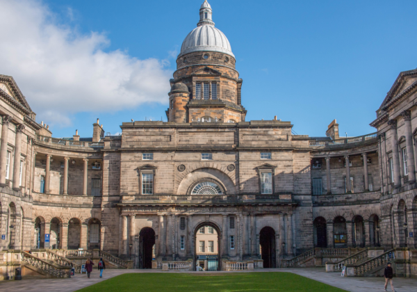 Old College, South Bridge, by LWYang 