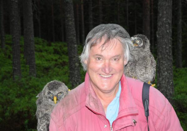 Stephen Mills with owls 