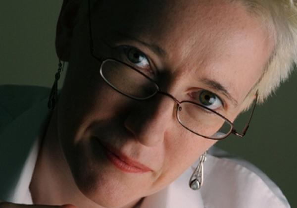 Dr Nessa Carey Dr Nessa Carey