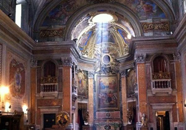 Interior of the Oratory of San Francesco Saverio del Caravita, Rome - Photo by Protoclete [CC BY-SA 3.0], via Wikimedia Commons