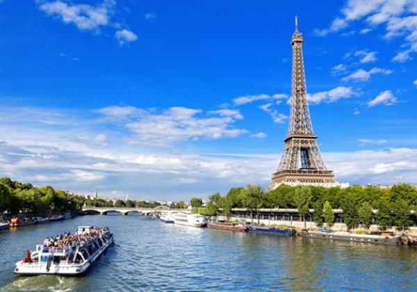 View of the Eifel Tower and river Seine View of the Eifel Tower and river Seine