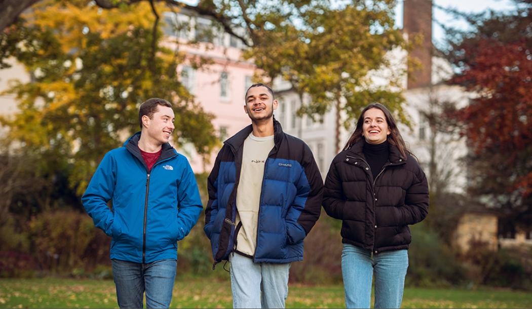 Students in Fellows' Garden, 2019 - Photo: © John Cairns - www.johncairns.co.uk