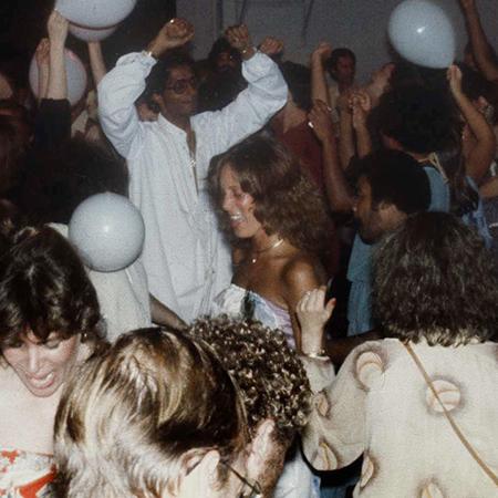 Clubbers at Studio 54, 1978 - Photo: © MediaPunch Inc/Alamy Stock Photo Clubbers at Studio 54, 1978 - Photo: © MediaPunch Inc/Alamy Stock Photo