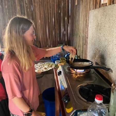 Eilish cooking Pako Pako