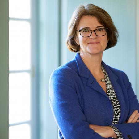 Professor Jennifer Payne